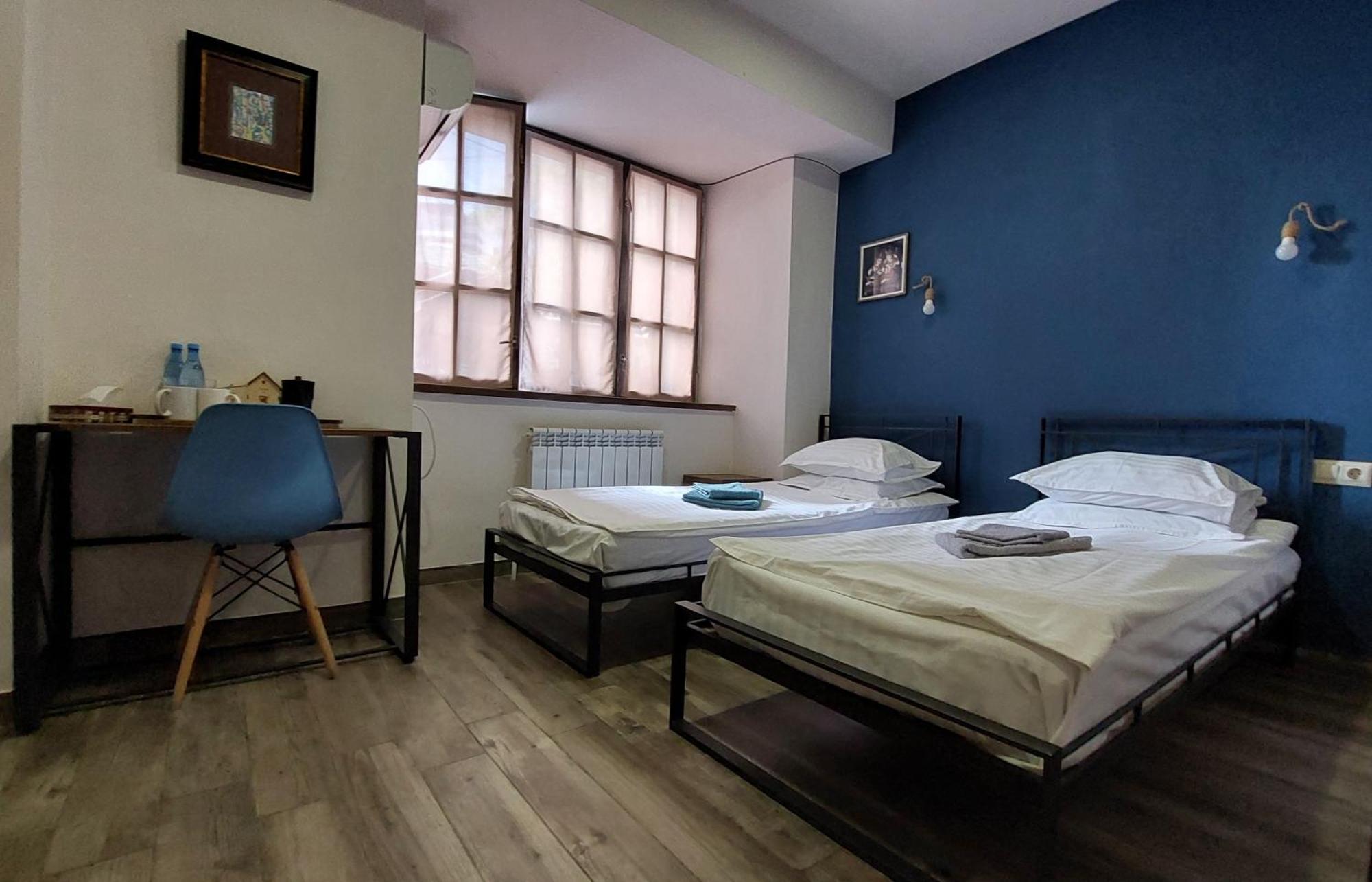 Blur Inn Gallery Ереван Экстерьер фото