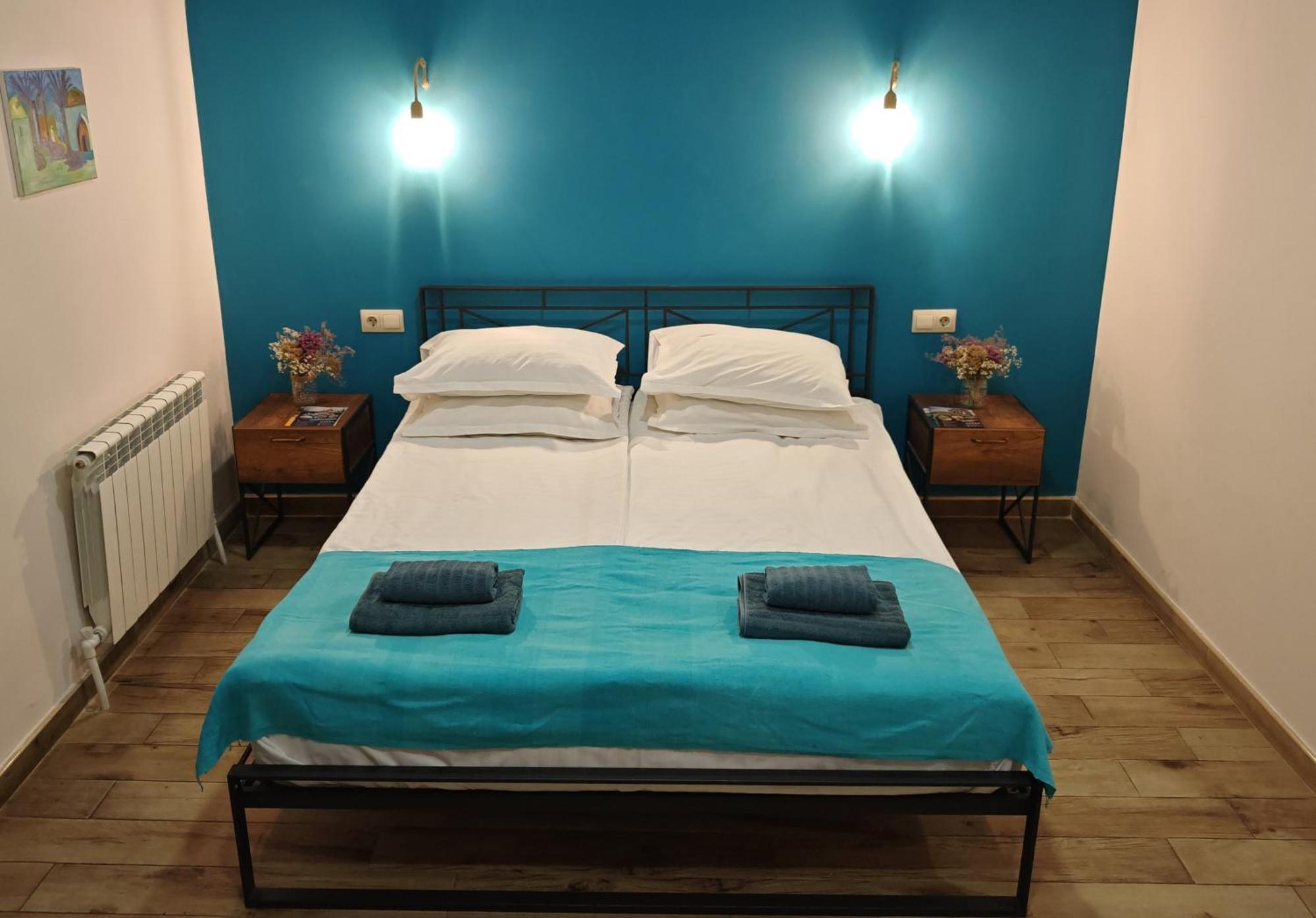 Blur Inn Gallery Ереван Экстерьер фото